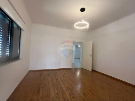OFFICE SPACE FOR RENT NEAR DINAMO STADIUM