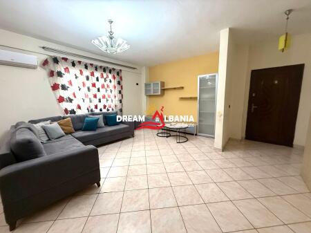 Apartament/Zyre 2+1+2 me qera ne Bllok tek Garda (ID 42215206)