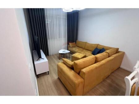 A 3+1+2 apartment is for rent.