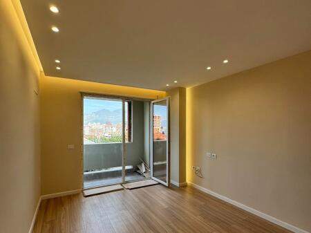 Shitet apartment 2+1 tek Tirana Golden Park , perballe Amerikan 3