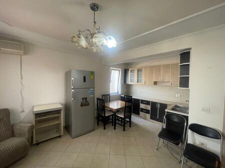 Apartament 2+1 te Pazari i Ri