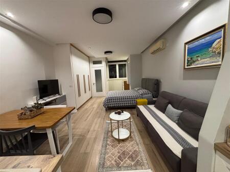 A studio apartment is available for rent at Vilat Gjermane.