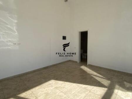 NEGOZIO IN AFFITTO 58 M2 CAMPO DELL'AVIAZIONE 800 EURO