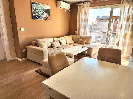 🌟 Affitto Appartamento 2+1+2 Bagni + 2 Balconi + Lavanderia (650€/Mese) 📍 Ali Dem- Fushat | Palazzo Nuovo | Totalmente INVESTITO