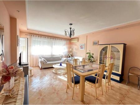 Apartament 2+1 per qira prane Ambasades Amerikane, Rruga e Elbasanit