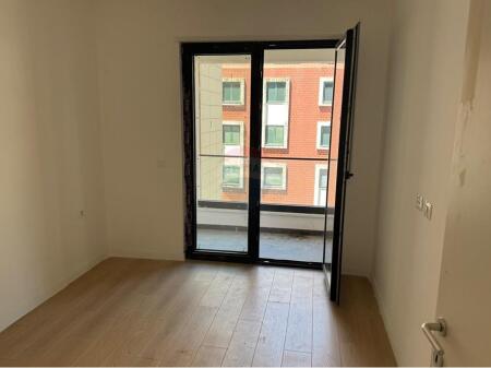 1+1 APARTMENT FOR SALE IN THE PARIS COMMUNE