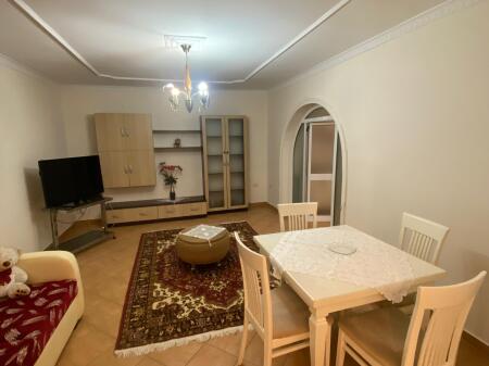Apartament 2+1 per qira tek Stadiumi Dinamo