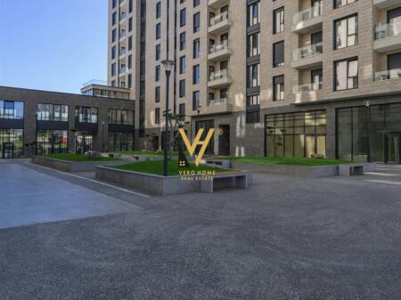 FOR SALE 142M2 SPACE IN PORCELAIN 450,000 EURO