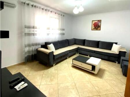 Apartament 3+1 me qira Kodra e Priftit