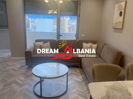 A 2+1+2 apartment is for rent in the Center, near Lincoln Center (ID 42215170).