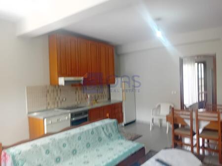 Private house 2+1 is available in Don Bosko for 380 euros.
