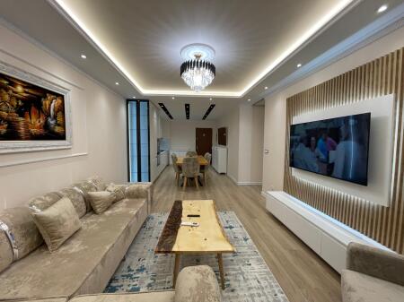 Jepet me Qira. Apartamet 2+1+2+2 Poste Parkimi 