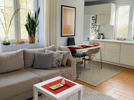 Apartament 2+1 per qera, Rruga e Kavajes | Kristi Hysi