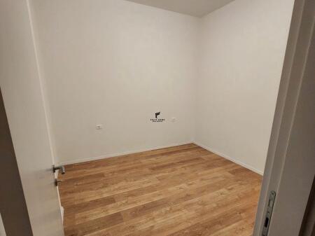 OFFICE FOR RENT 65 M2 CENTER 600 EURO