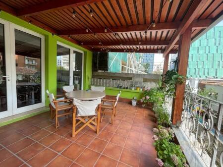 Office space for sale in Bllok, Bigada VIII.