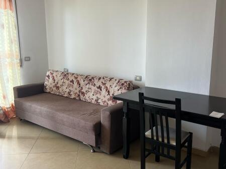 APARTAMENT 1+1 ME QIRA ASTIR 
