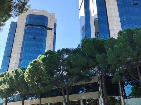 For Rent: Office Space (35m²) || 📍Twin Towers – Bulevardi Dëshmorët e Kombit || 2nd Floor – Prime Location