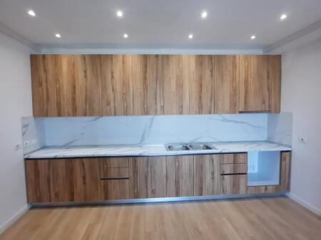 Jepet me qira apartament 2+1+2 Bosh ASTIR TE EGLO 550€