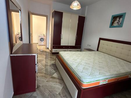 Affittasi appartamento 1+1+1 con balcone