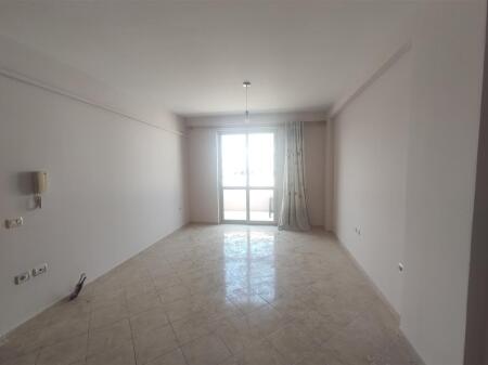 Business Environment for Rent at Zogu i Zi, near Ring Center