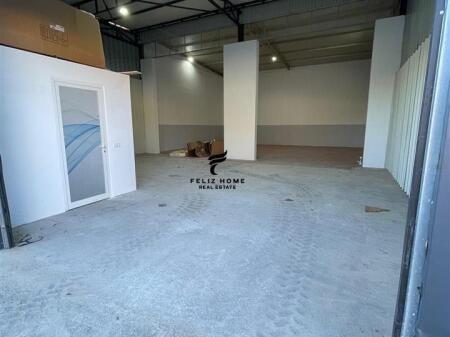 MAGAZINE ME QERA 500 M2 RRUGA E KAVAJES 1.800 EURO