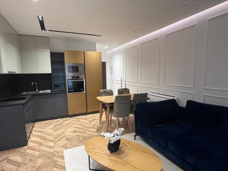 apartament 2+1+2 me qira tek Radisoni liqeni i THATE