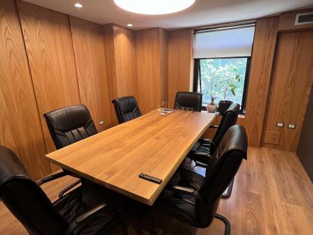 Office for Rent in the Center Near Toptani