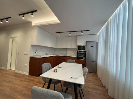 Jepet me qera apartament Luksoz 2+1+2 afer Kristal