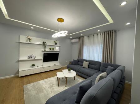 Super apartment 2+1+2 for rent, at Zogu i Zi near Ring Center.