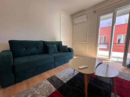 Apartment 1+1 for rent, Selite, near the mosque. Price: 550 euros.