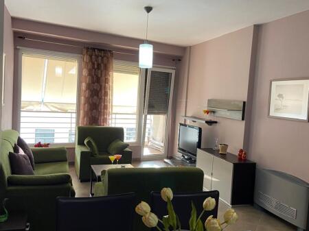 A 2+1 apartment is for rent near the Faculty of Law.
