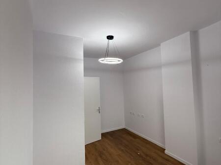 2+1, invested, at the new market, 180,000 euros negotiable.