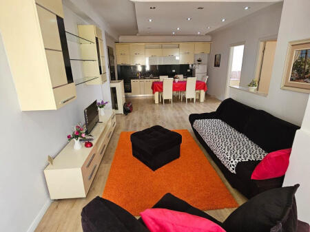 Apartment 2+1 for sale in Fresk near Ana Market.