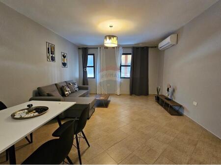 2 +1 apartment for rent near the Medresea by Concord!