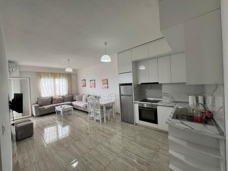 Jepet apartament 1+1 ne Kamez