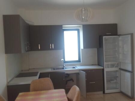 AFFITTASI APPARTAMENTO 3+1 45000 LEK ASTIR