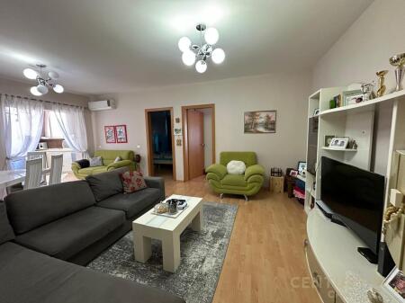 Apartament 2+1 Per Shitje Ne Komunen E Parisit!