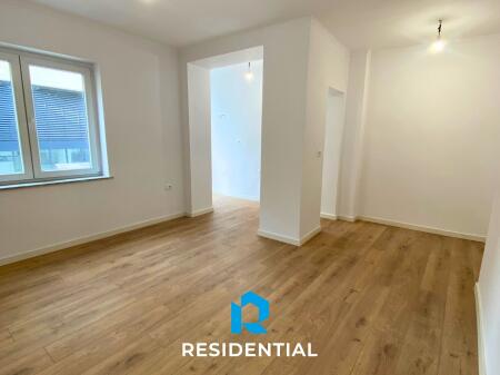 On Durres Street, Office for Rent Opposite Hotel Colosseo!