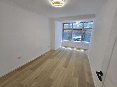 Apartment 2+1 for sale on 21 December street by the road.