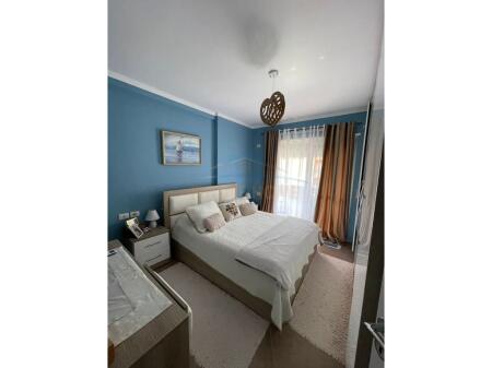 Shitet Apartament 2+1+2, Astir