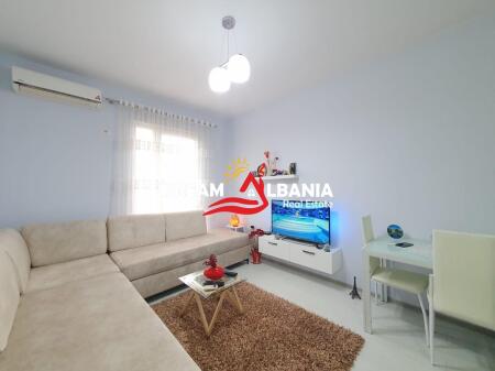 Apartment 1+1 for rent at Zogu i Zi (ID 42111097)