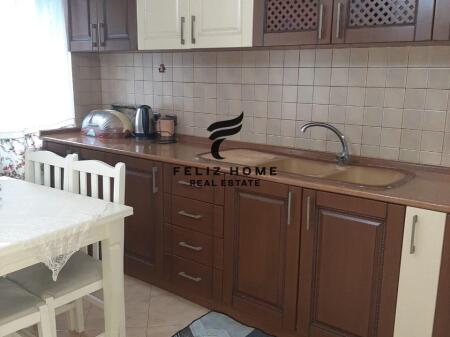 APARTAMENT ME QERA 1+1 BULEVARDI BAJRAM CURRI 500 EURO