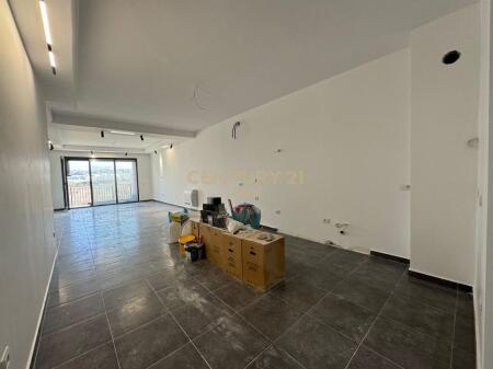 3+1+2 apartment for sale by the Dry Lake!