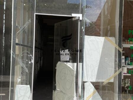 SHOP FOR RENT 24 M2 MYSLYM SHYRI 400 EURO