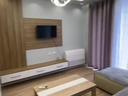 Jepet me qira 2+1+2 FIORI DI BOSKO 650€ 