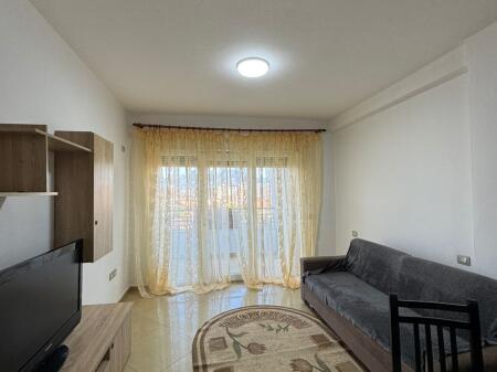 Apartment 1+1 for rent, Astir Oslo Bar Palace. Price: 400,000 lek.
