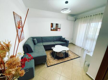 1+1, furnished, at Black Diamond Selvia.