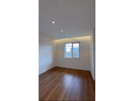 Shitet, Apartament 2+1, Kompleksi "Univers City"