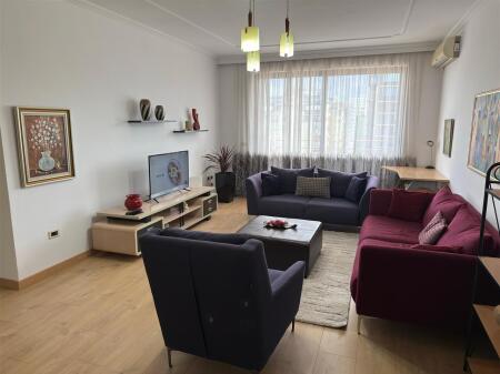 2+1+2 apartment for rent in Bllok (800 Euro)