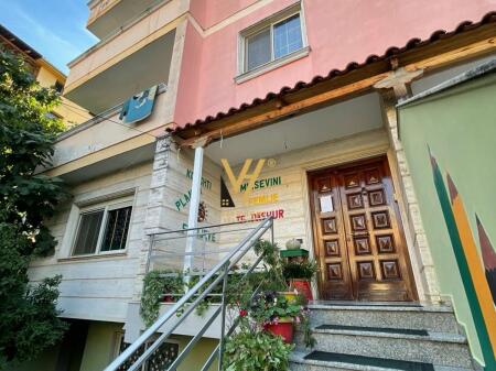 A FIVE-STOREY VILLA FOR RENT IN BRRYLI 2,500 EURO